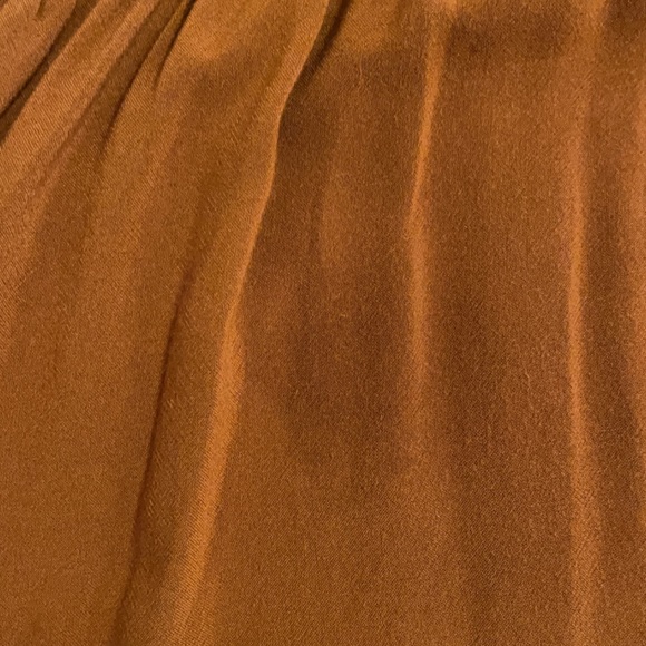 VINTAGE FLOWY TOP! - Picture 2 of 2